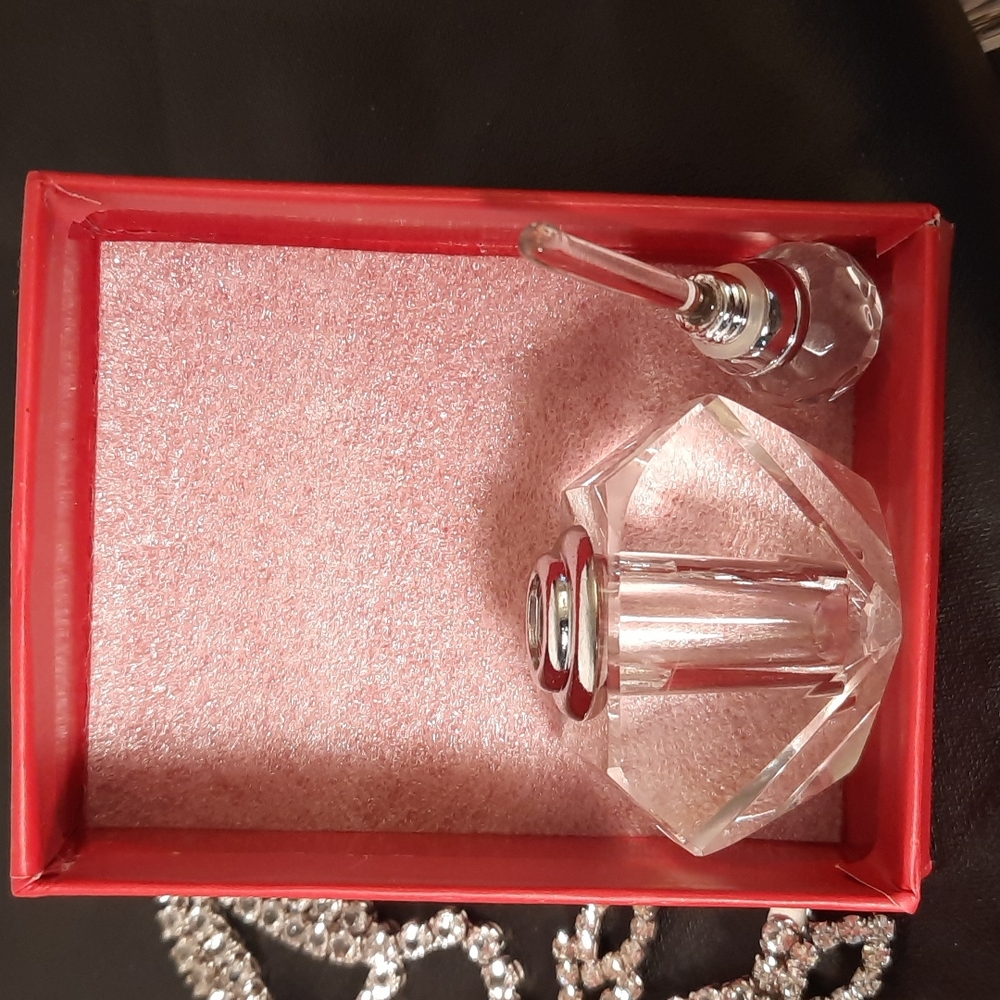 Vintage Perfume Bottle with Dauber NWT - Picture 3 of 5